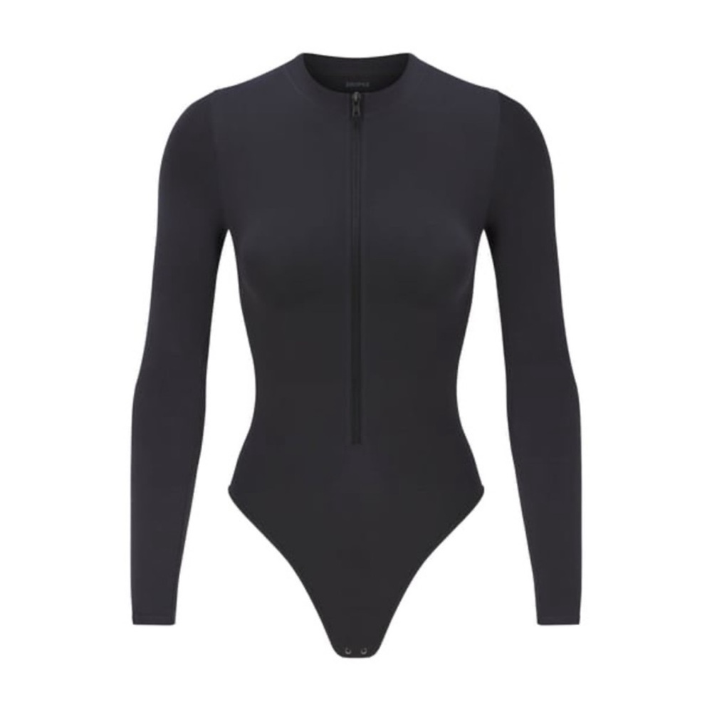 Skims Soft Smoothing Seamless body suit